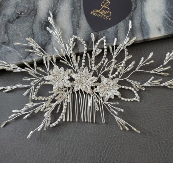 NEW Bride Headpiece Flower Crystal Bridal wedding